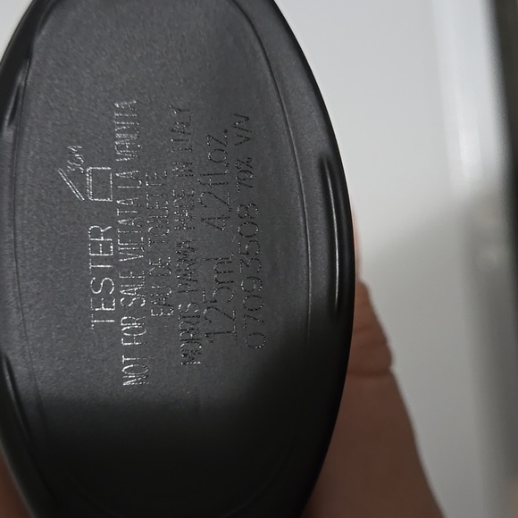 Ferrari Black - Picture 2 of 2